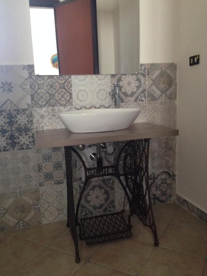 Frantoio Ninu Bed & Breakfast Gallipoli Bagian luar foto